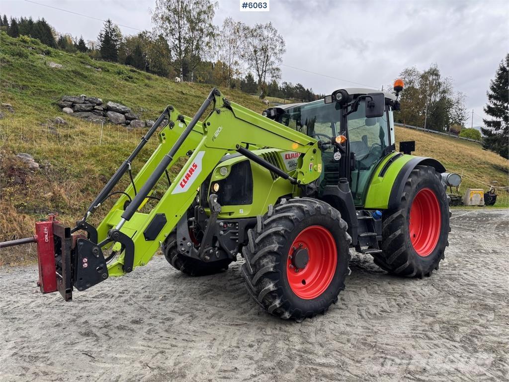 CLAAS Arion 460 Tractoare