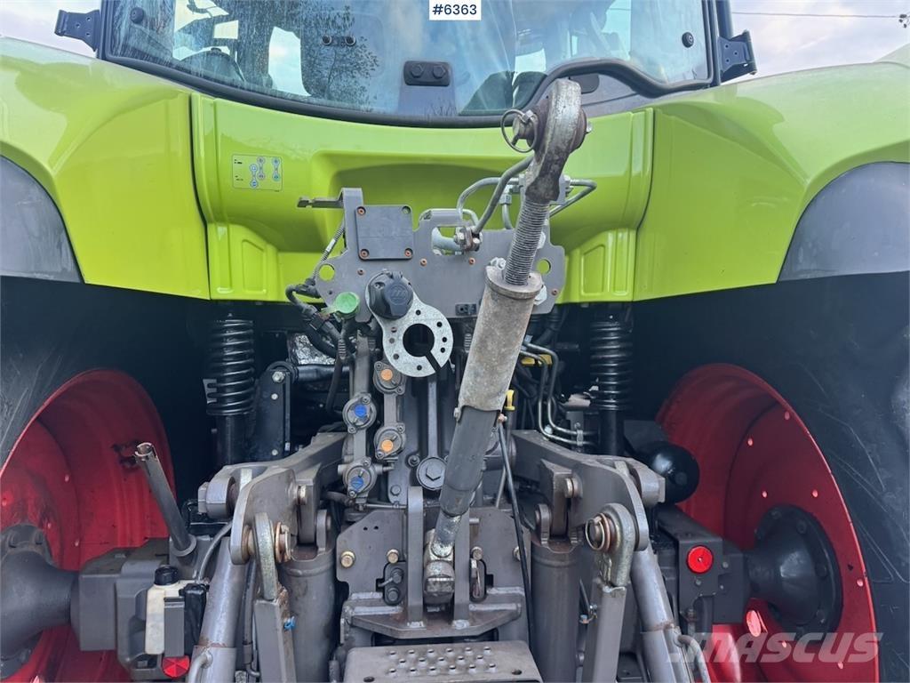 CLAAS Arion 550 Tractoare