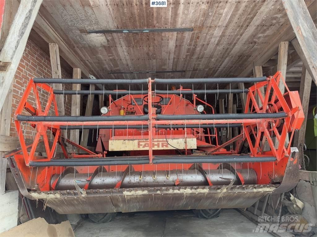 Deutz Fahr M900 Combine de secerat