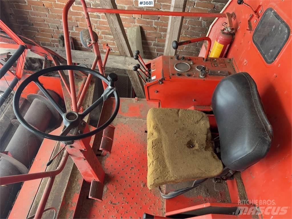 Deutz Fahr M900 Combine de secerat