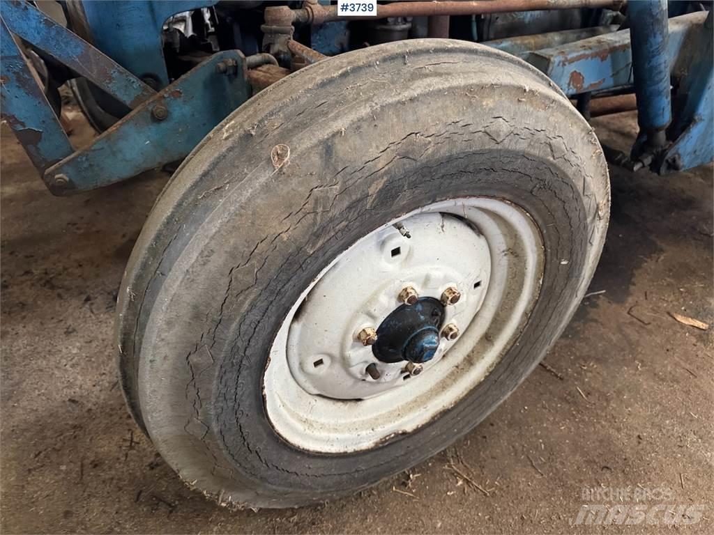 Ford Super Dexta Tractoare