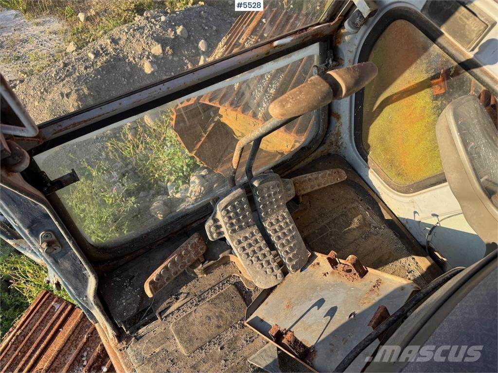Hitachi EX120-2 Excavatoare pe șenile
