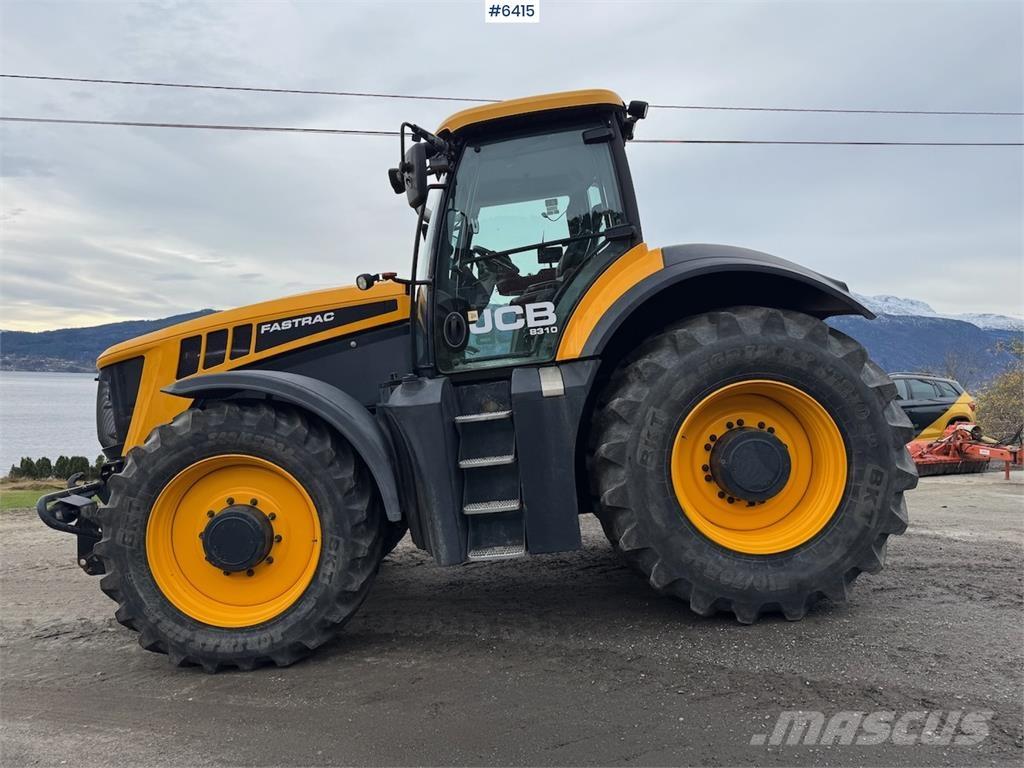 JCB 8310 Fastrac Tractoare