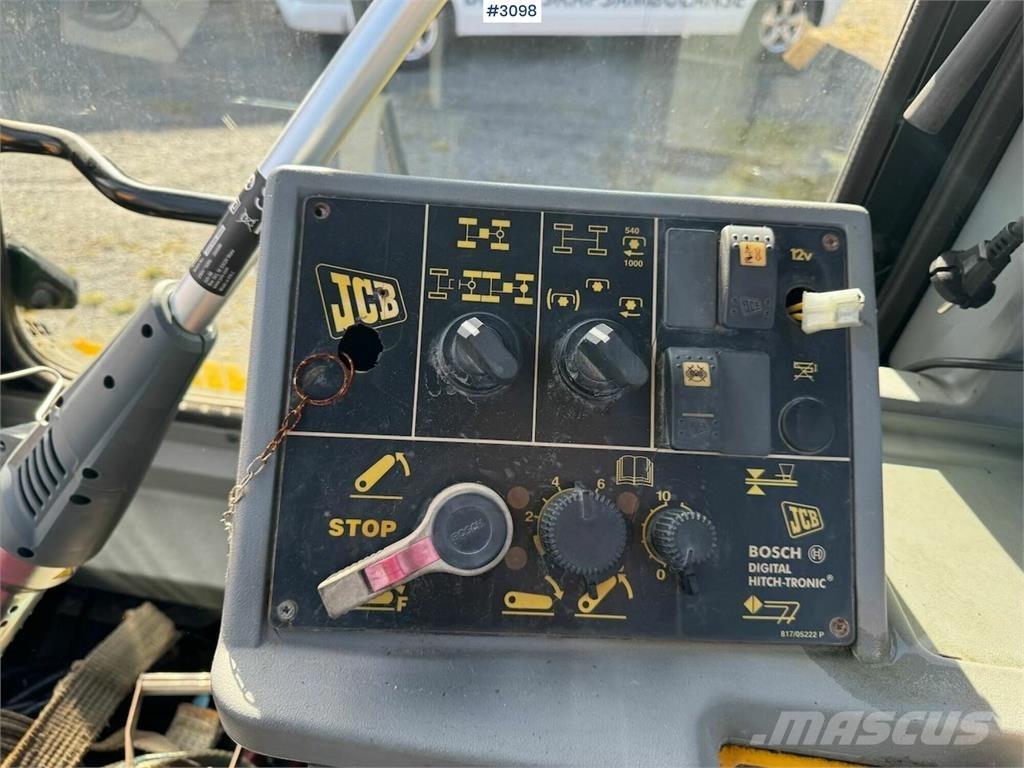 JCB Fastrac 3185 Tractoare