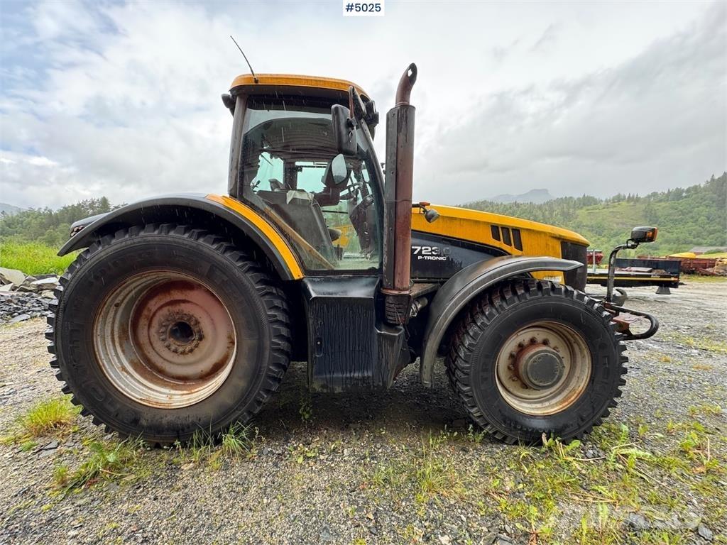 JCB Fastrac 7230 Tractoare