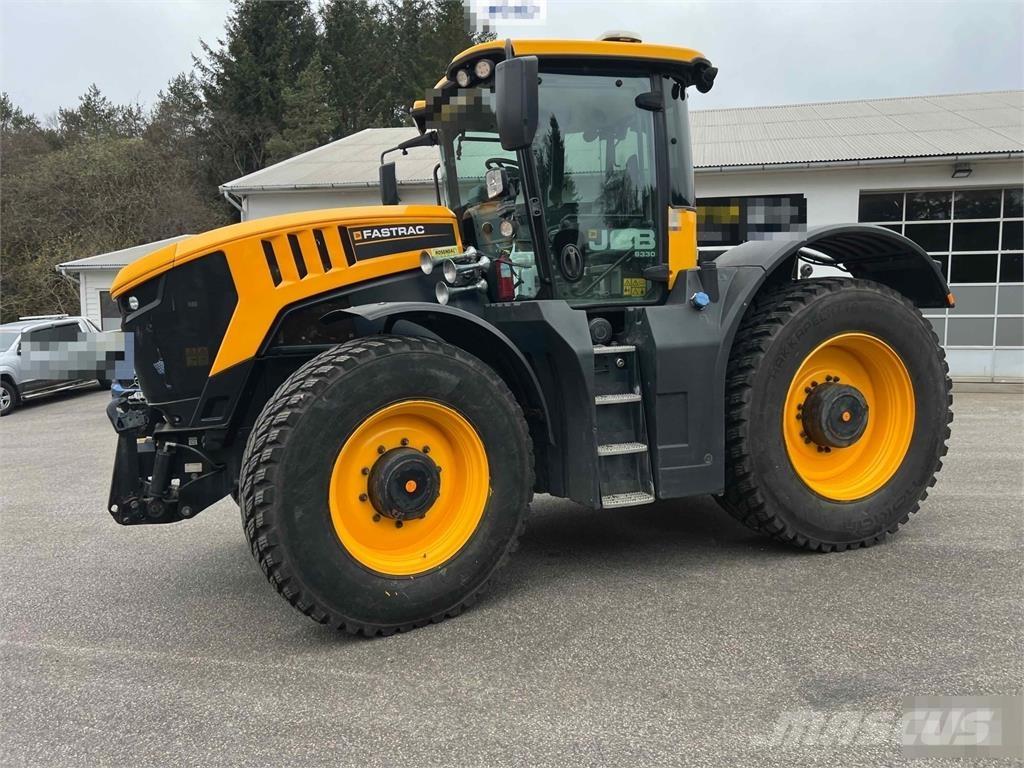 JCB Fastrac 8330 Tractoare