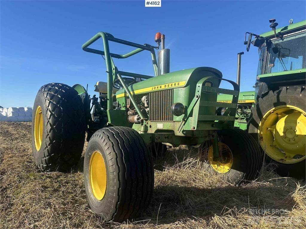 John Deere 1020 Tractoare