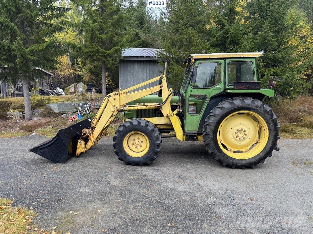 John Deere 2030 Tractoare