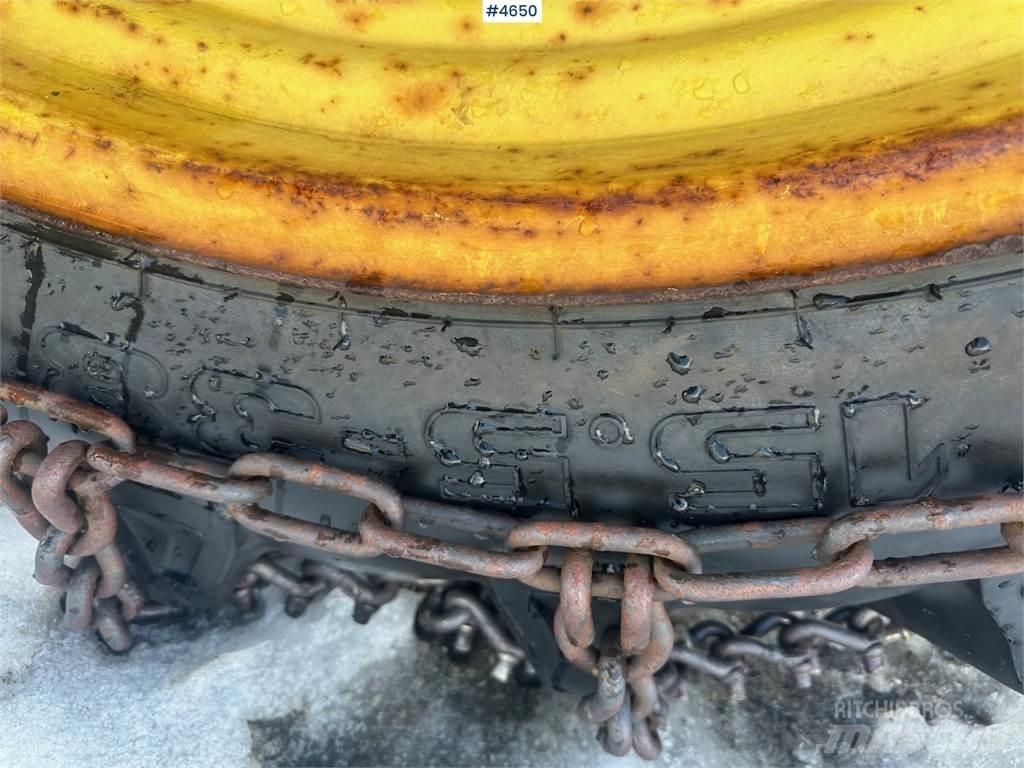 John Deere 2040 Tractoare