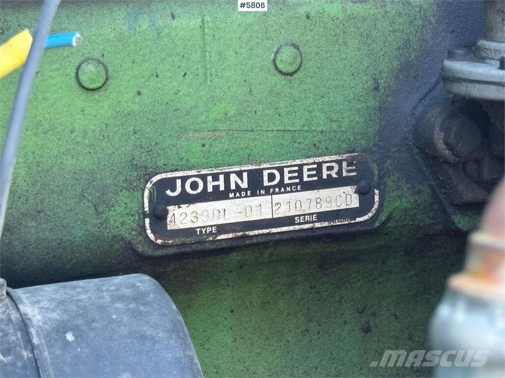 John Deere 2130 Tractoare