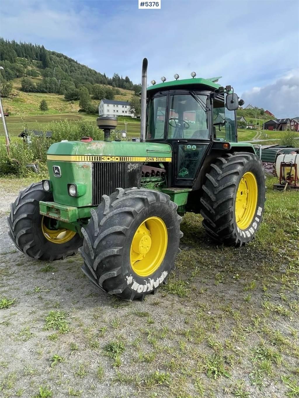 John Deere 3040HL Tractoare