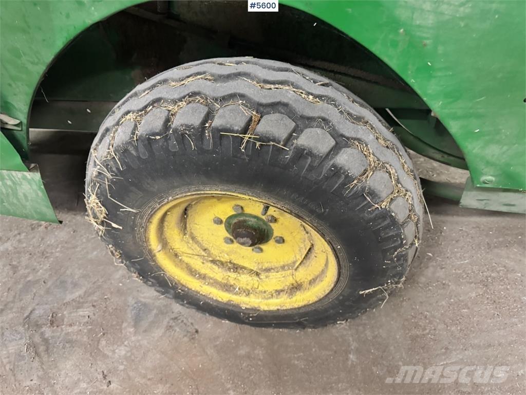 John Deere 342 Alte echipamente pentru recoltat