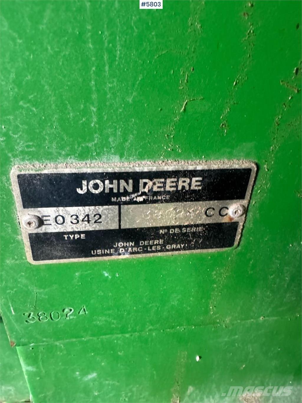John Deere 342 Alte echipamente pentru recoltat