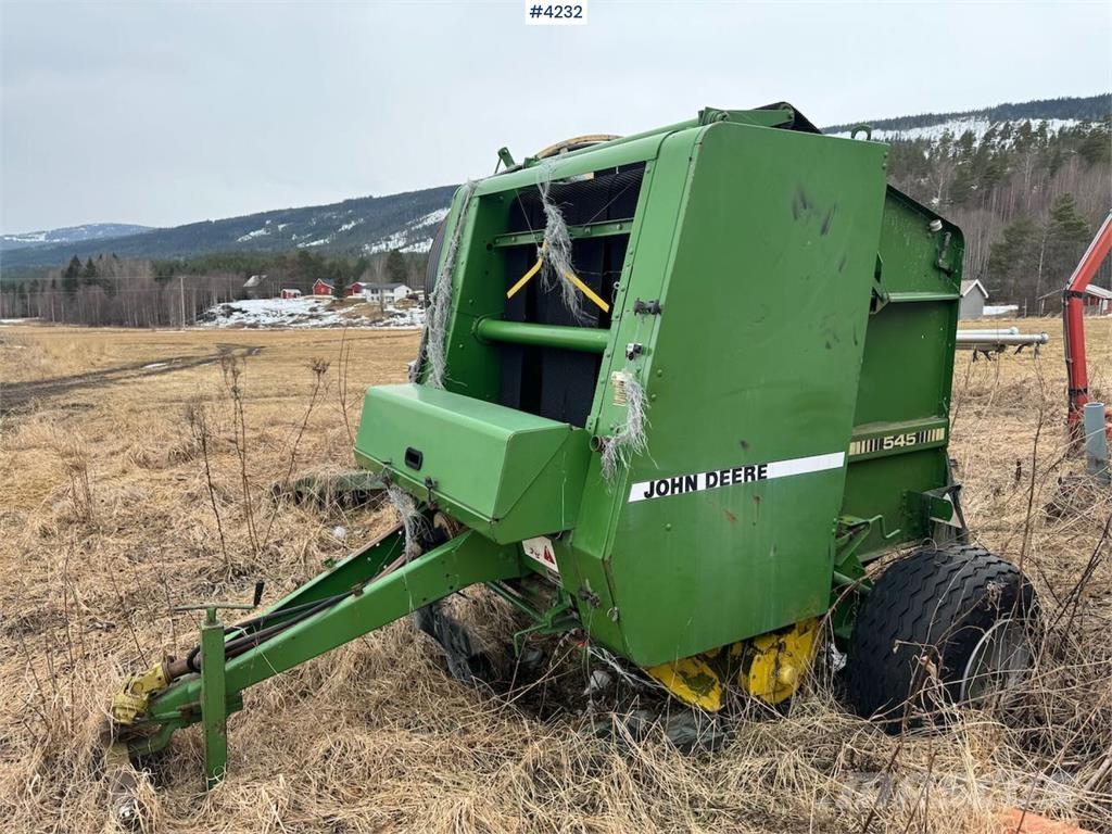 John Deere 545 Alte echipamente pentru recoltat