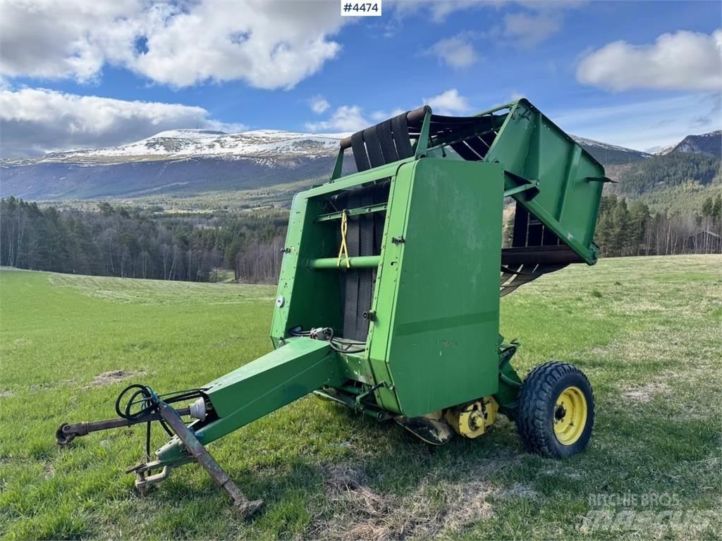 John Deere 545 Alte echipamente pentru nutret