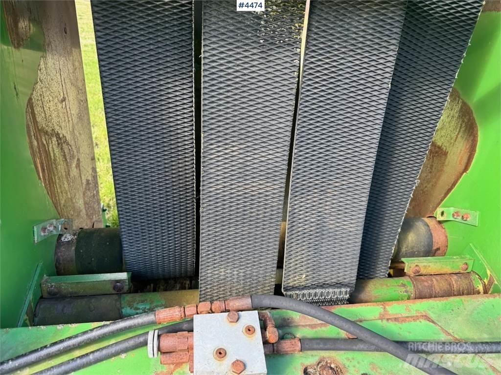 John Deere 545 Alte echipamente pentru nutret