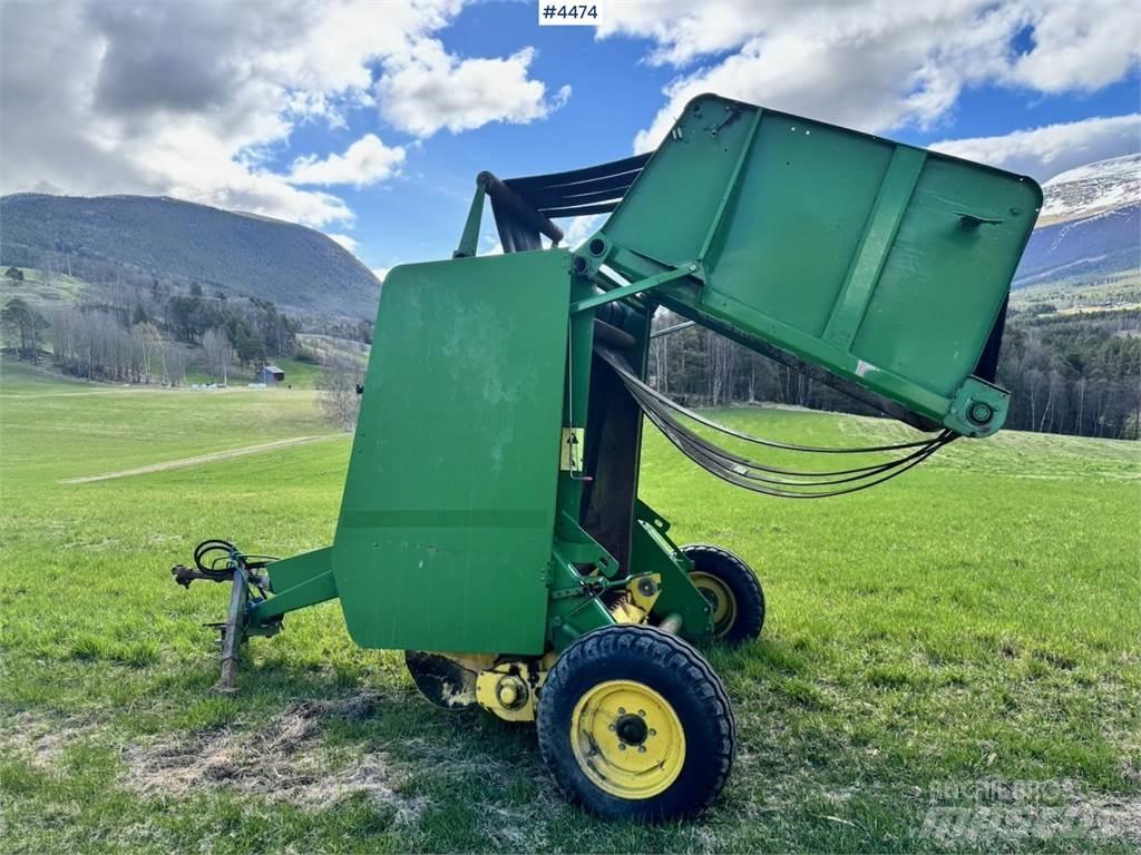 John Deere 545 Alte echipamente pentru nutret