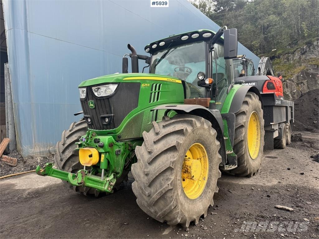 John Deere 6215R Tractoare