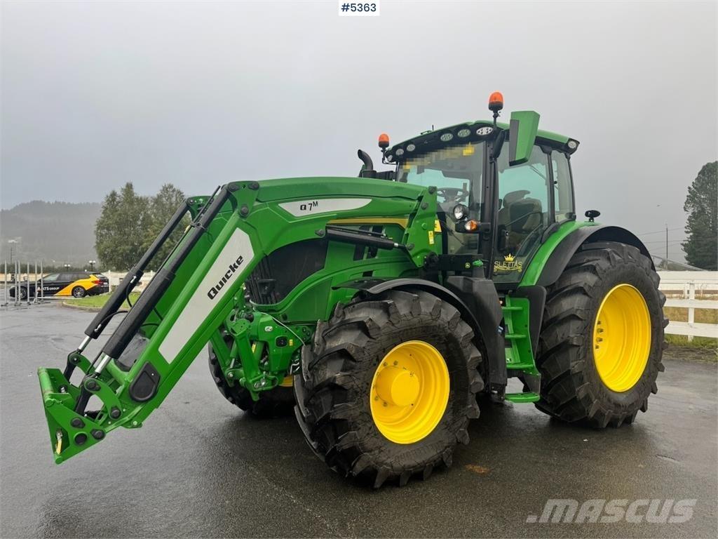 John Deere 6R 215 Tractoare