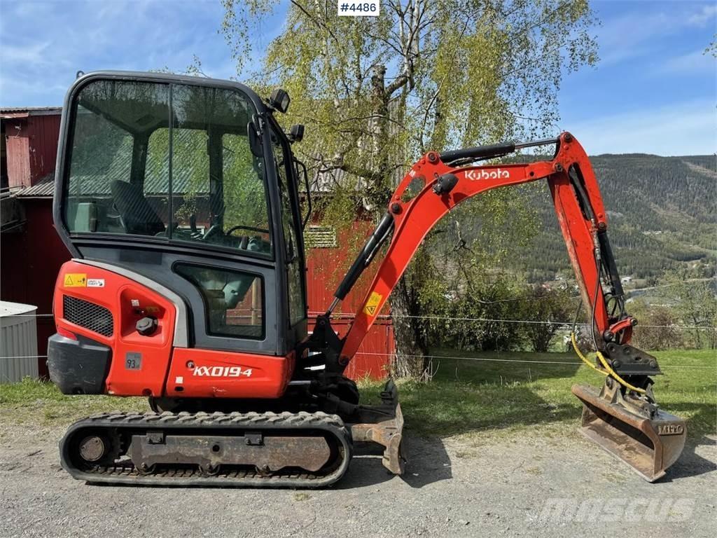 Kubota KX019 Excavatoare pe șenile
