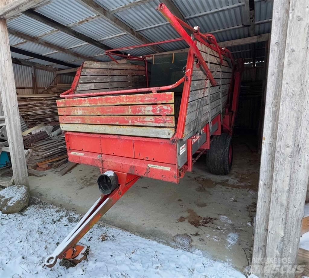 Kverneland UN7000 vagoane de furaj