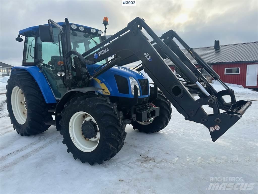 New Holland T5070 Tractoare