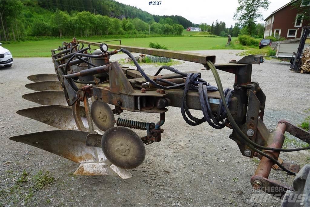 Överum C598L plog Alte masini si accesorii de cultivat