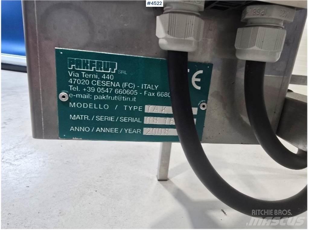  Pakfruit TAK Utilaje agricole - Altele