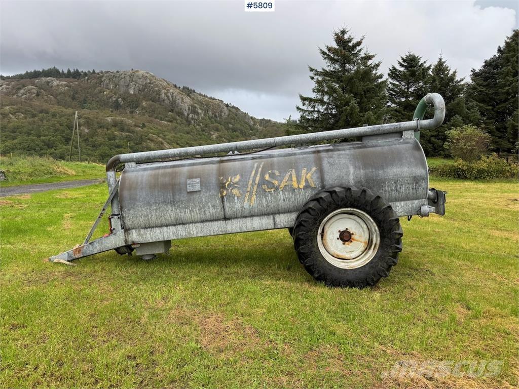 SAK Gjødselvogn Perforatoare