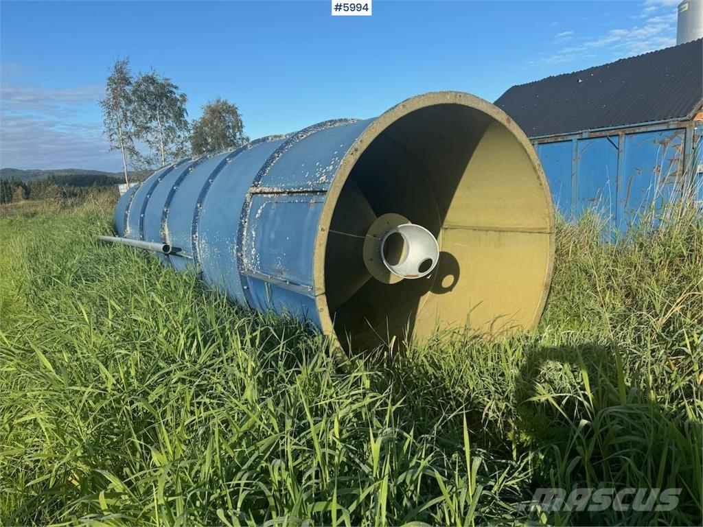  Silo Ca. 25 kubikk Alte accesorii tractor