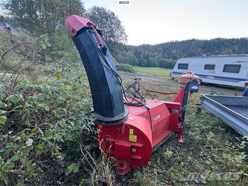 Sisu Handel V-230 Lame pentru dezapezire si pluguri