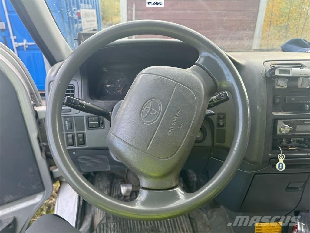 Toyota Hiace Utilitara