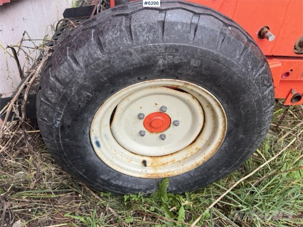 Tume KL 2500 Perforatoare