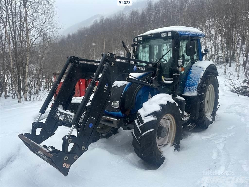 Valtra N122 Tractoare