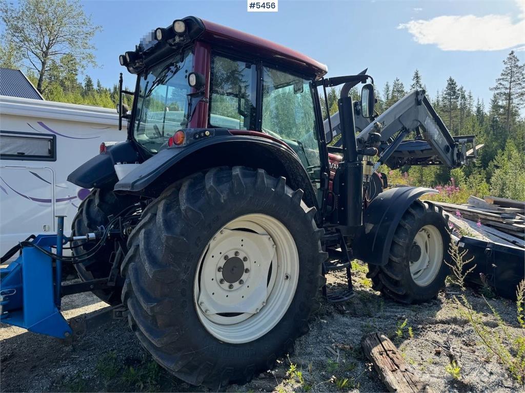 Valtra N123 Tractoare