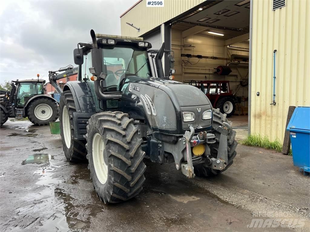Valtra T182 Tractoare