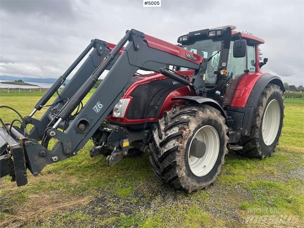 Valtra T213 Tractoare