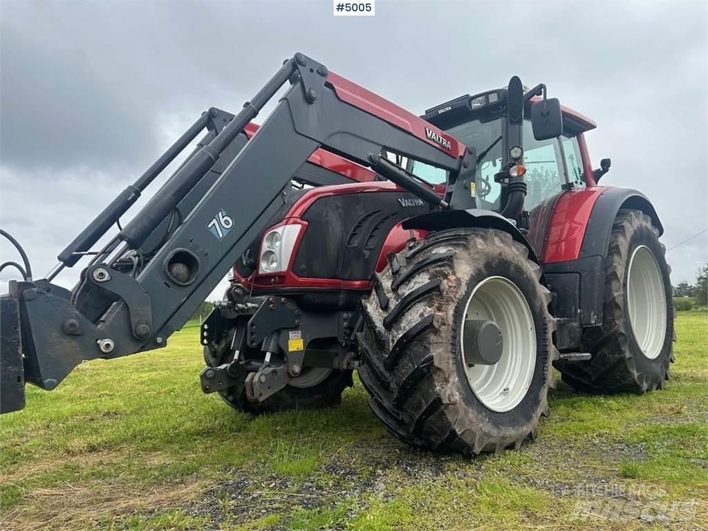 Valtra T213 Tractoare