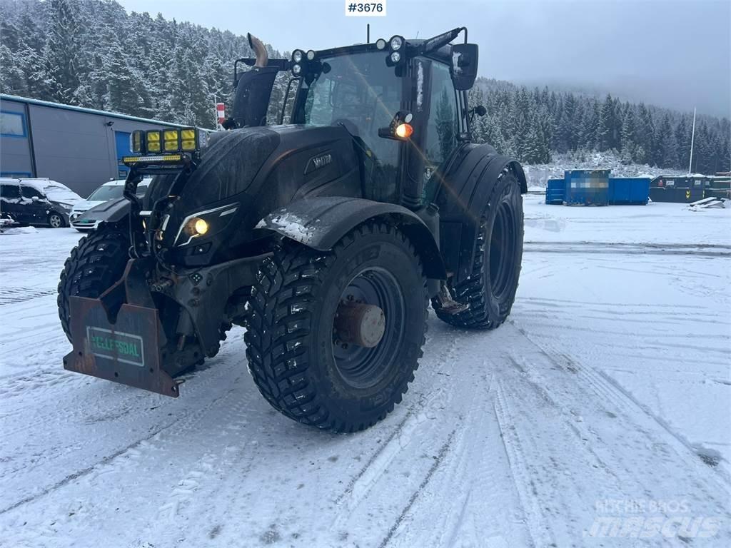 Valtra T254 Tractoare