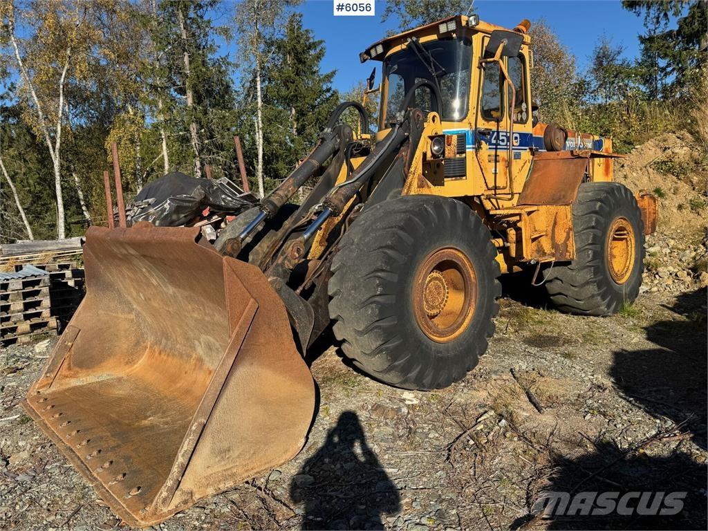 Volvo BM 4500 Incarcator pe pneuri