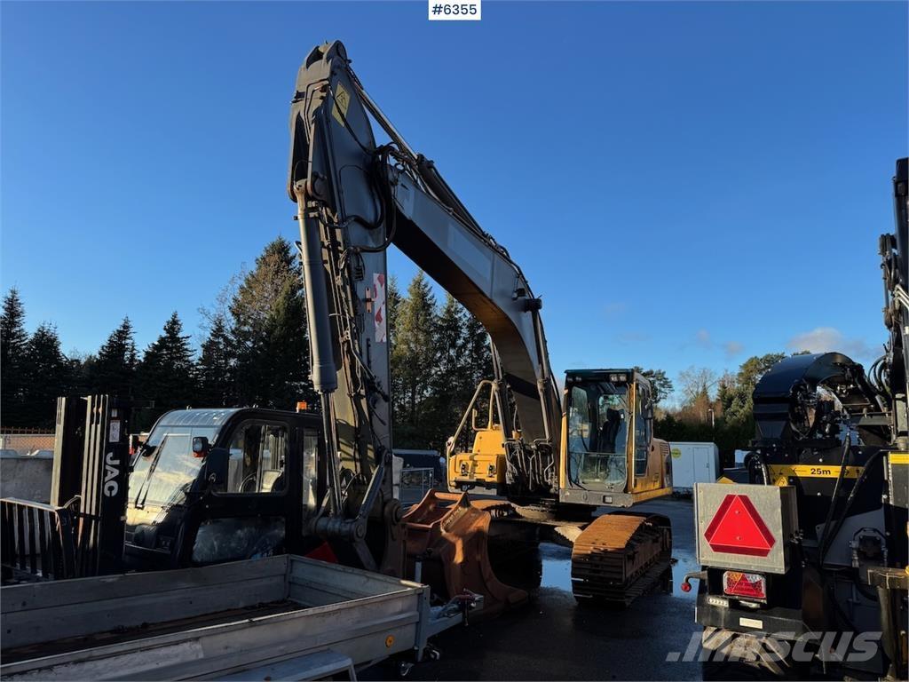 Volvo EC240BNLC Excavatoare pe șenile

