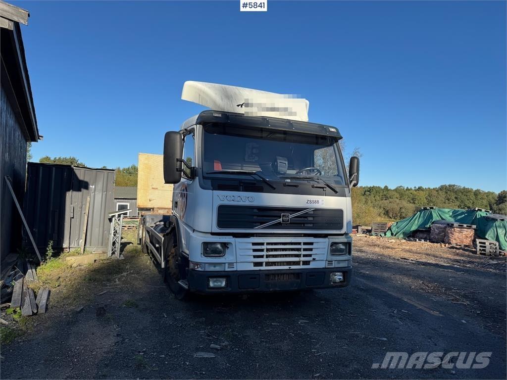 Volvo FM 6x2. Altele