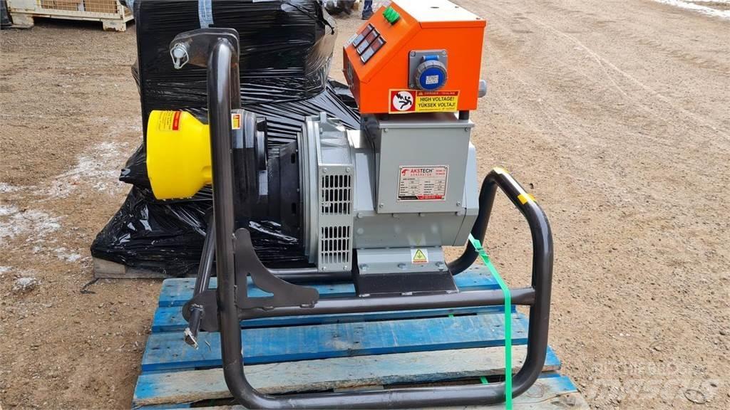  AKS32SRL Utilaje si accesorii folosite la cresterea animalelor