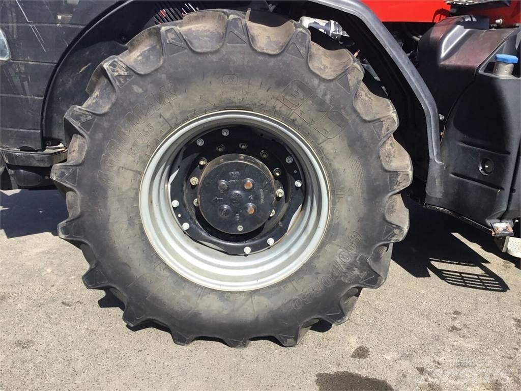 Case IH Magnum 235 Tractoare