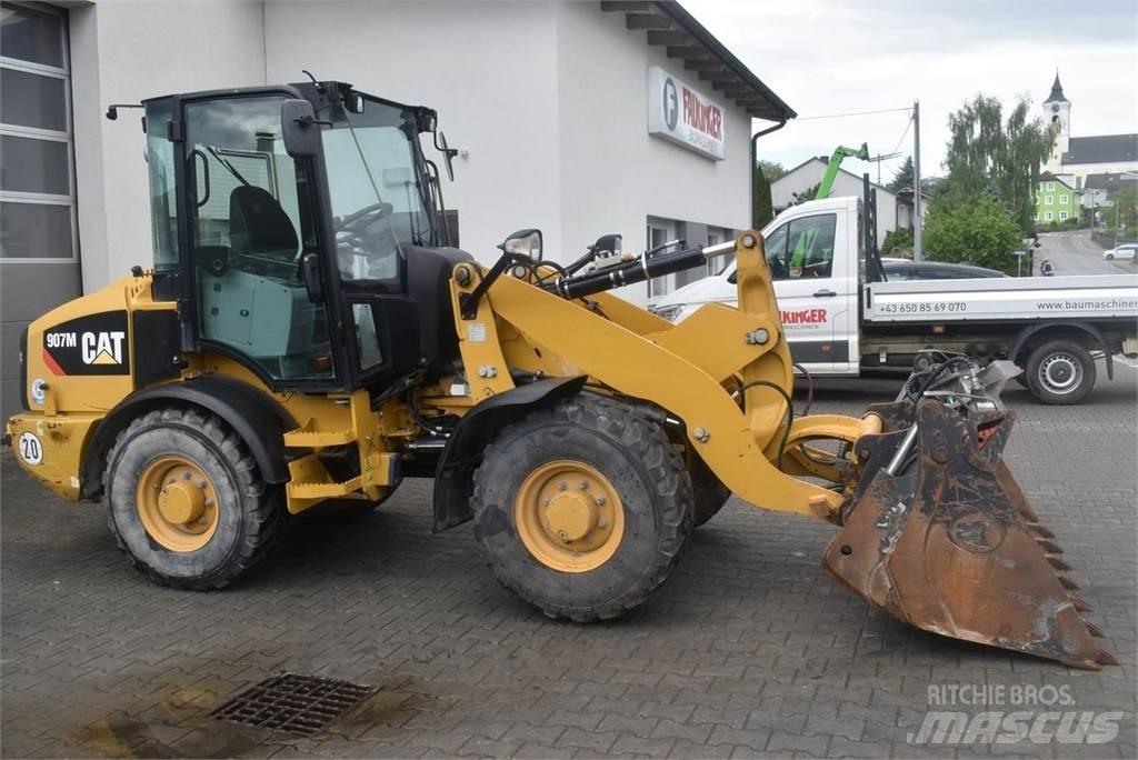 CAT 907M Incarcator pe pneuri
