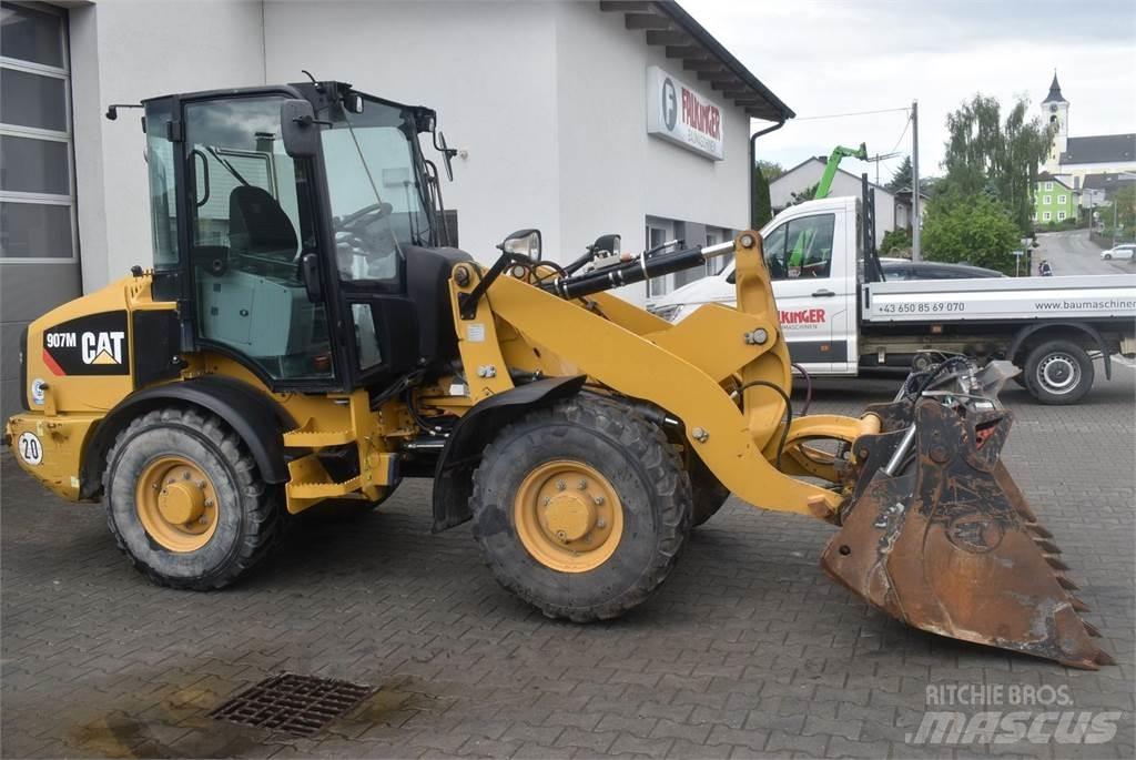 CAT 907M Incarcator pe pneuri