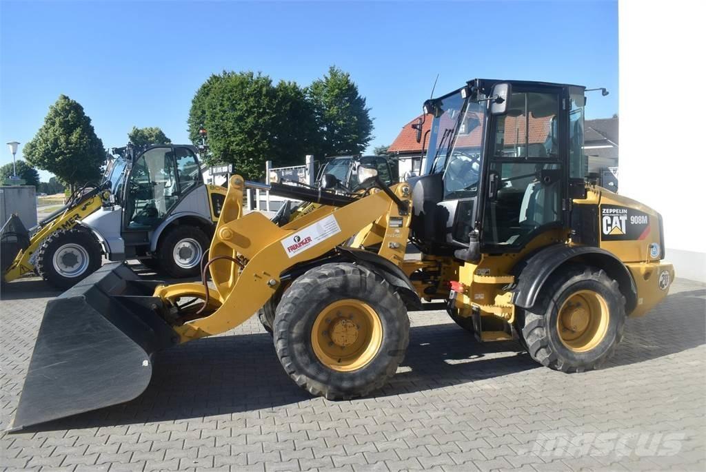 CAT 908M Incarcator pe pneuri