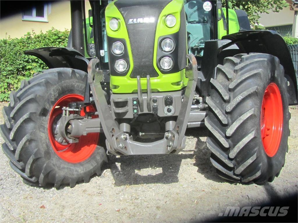CLAAS Arion 440 Tractoare