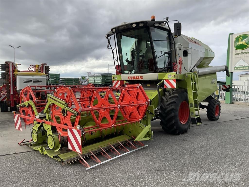 CLAAS AVERO 240 Combine de secerat