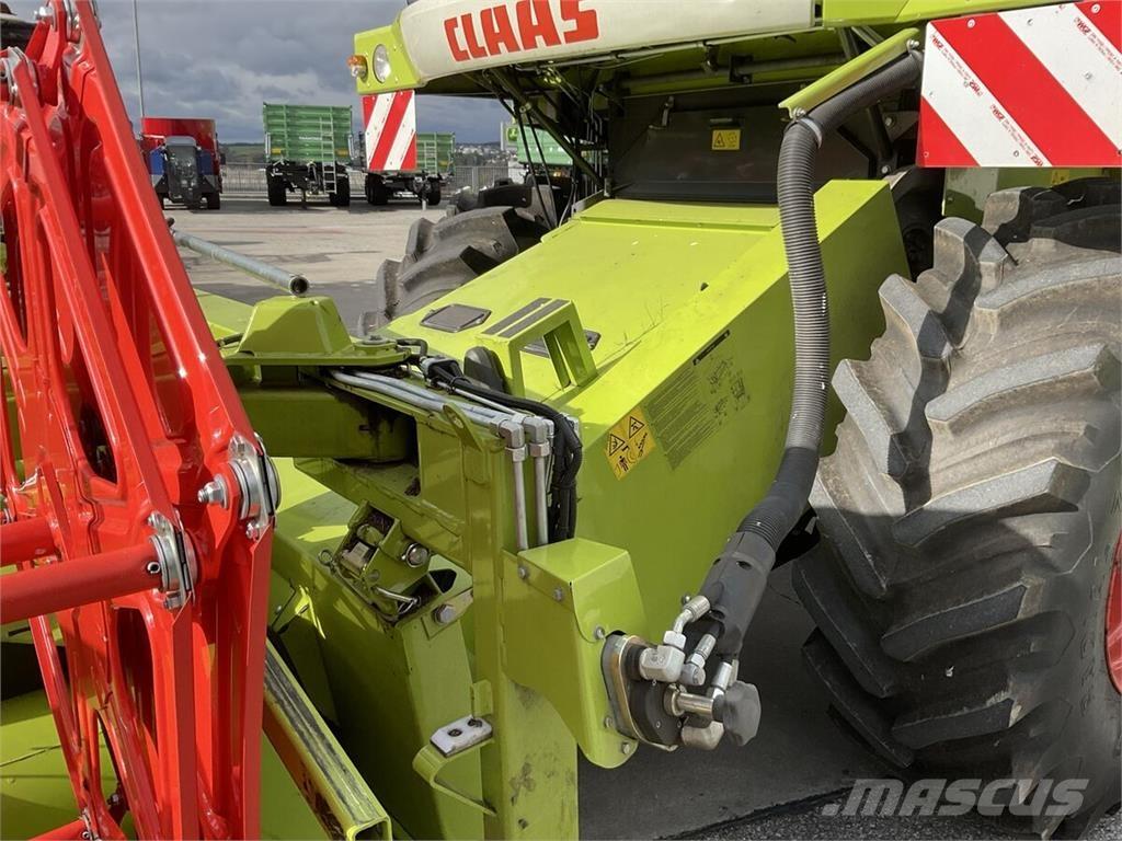 CLAAS AVERO 240 Combine de secerat